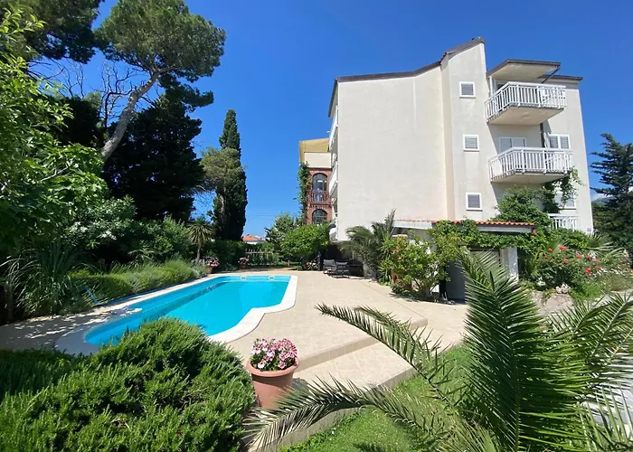 Villa Flora