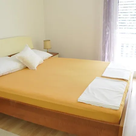 Villa Flora Kastela Room photo