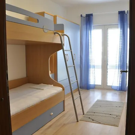 Villa Flora Kastela Room photo